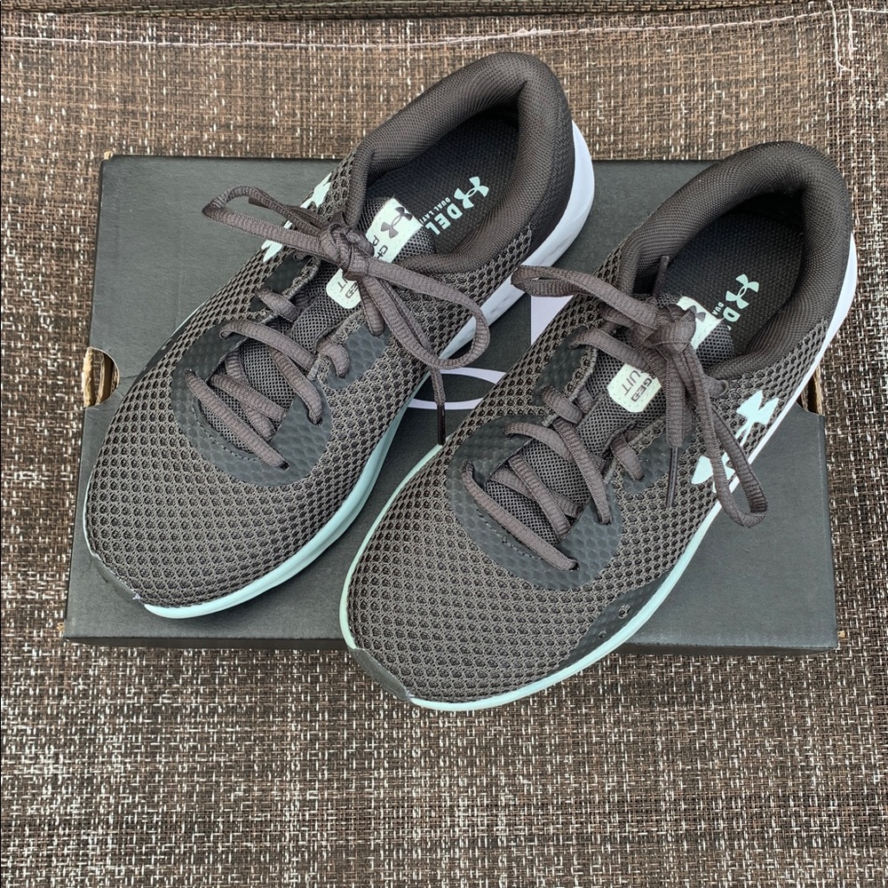 NIB Gray and Teal Under Armour Athletic Shoes - Picture 3 of 10